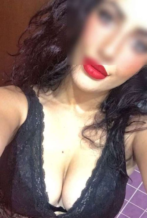 Vanessa 32 ans la perle marocaine de Perpignan prête pour le grand amour