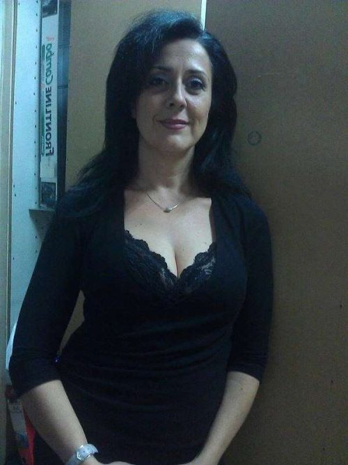 Nadia 46 ans marocaine divorcée à Tours à la recherche d'un homme arabe pour partager la vie