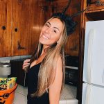 Jeune femme blonde cherche un homme sincère sur Bordeaux pour une relation durable